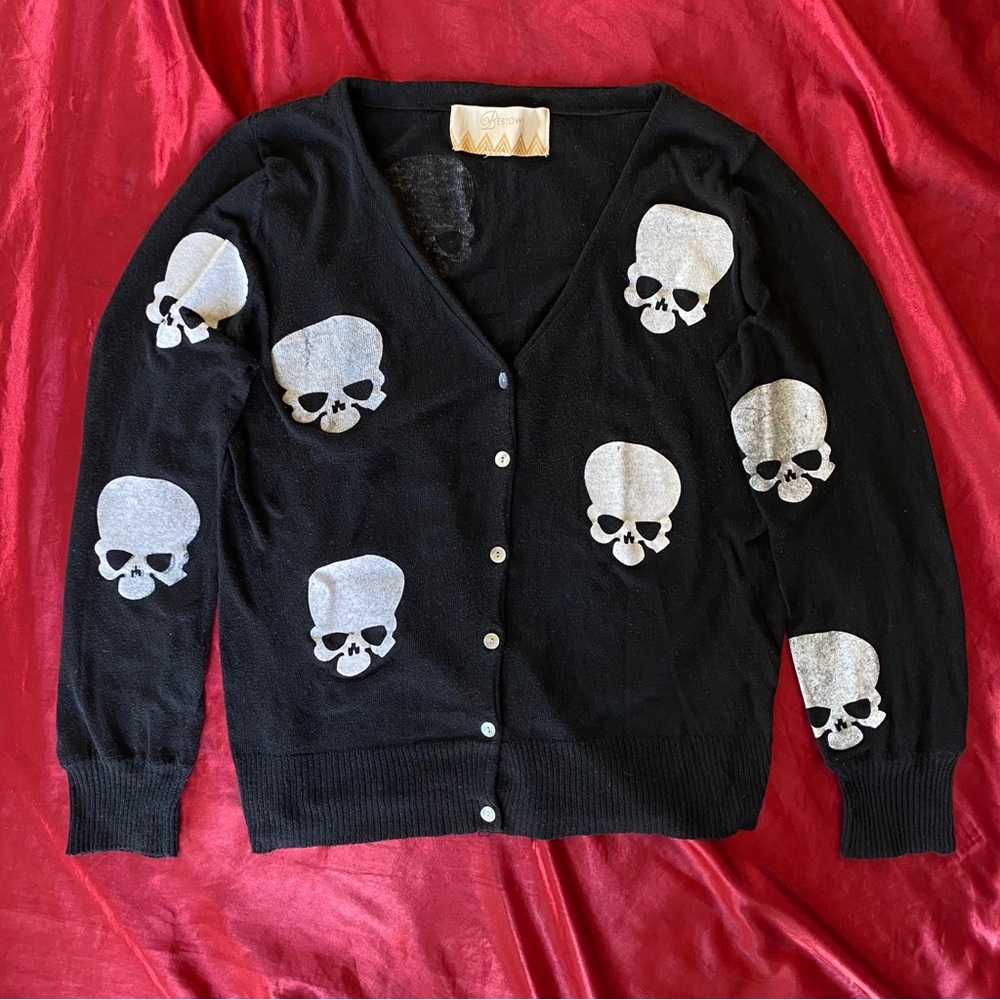 Black and White Skull Print Cardigan